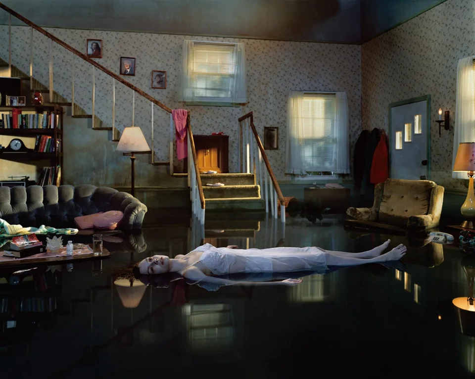 Gregory Crewdson,Twilight.