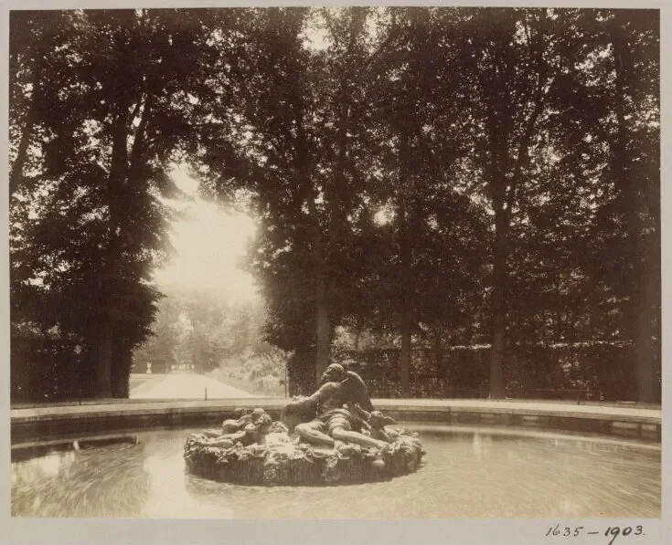 Eugène Atget,Fountain in the Park, Versailles, France, No. 1635-1903