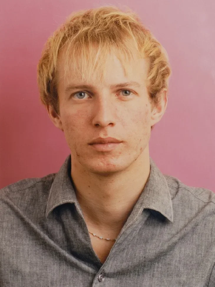 Thomas Ruff,Portraits series (1981–1986)