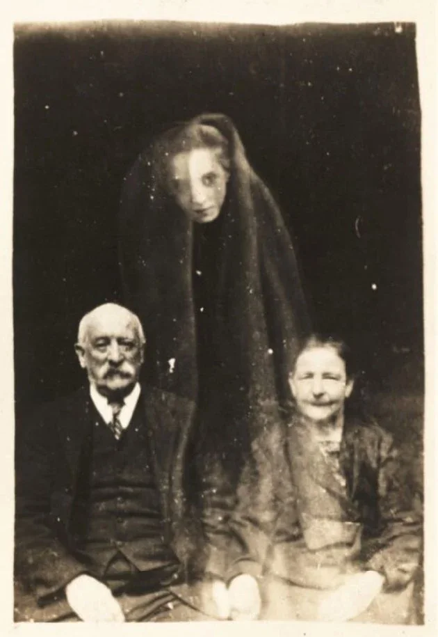 William Hope, spirit photograph, an elderly couple with a ghost, c. 1910